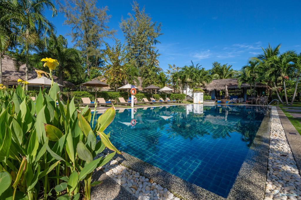 Krabi Aquamarine Resort - Sha Plus Ao Nang Exterior photo